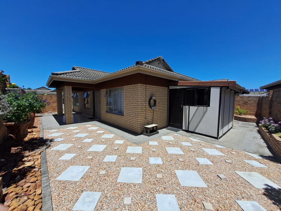 2 Bedroom Property for Sale in Dormehls Drift Western Cape